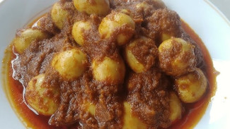 Rendang Telur Puyuh, Menu Keluarga yang Lezatnya Bikin Nambah Terus!