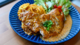 Resep Steak Ayam Ala Restoran! Ramah Dikantong dan Mudah Dibuat!