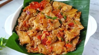 Tahu Tempe Sambal Pecak, Perpaduan Sederhana yang Bikin Lidah Teriak Pedasnya!