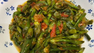 Resep Tumis Genjer Terasi Teri yang Gurih Pedas Nikmat