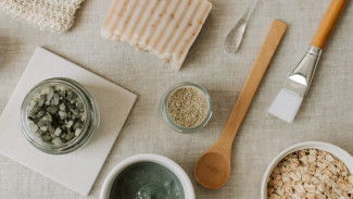 Scrub Alami untuk Kulit Tubuh Cerah dan Lembut