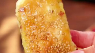Roti Lipat Tanpa Telur Berbumbu Unik Namun Tetap Nagih