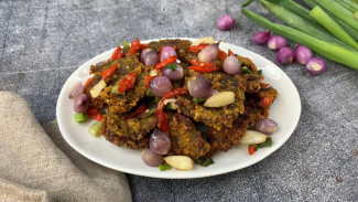 Sensasi Gurih Bawang, Resep Daging Goreng Bawang yang Bikin Nagih!