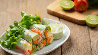 Vietnam Spring Rolls Segar dan Renyah, Cocok Buat Diet Ringan!