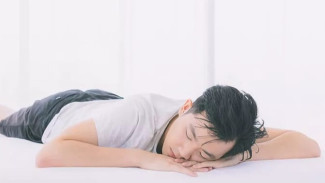 Tidur Tengkurap Itu Bahaya