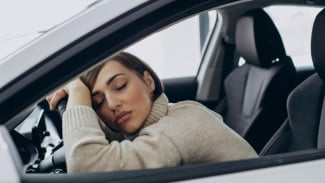 Waspada Bahaya Microsleep Saat Berkendara!