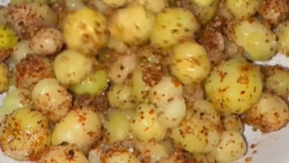 Resep Rujak Cermai Viral di TikTok, Perpaduan Pedas, Asam, dan Manisnya Pecah di Lidah
