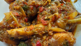 Ayam Chili Padi Super Pedas, Rasanya Bikin Lidah Ketagihan!
