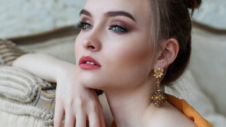 Biar Tidak Seperti Topeng! Ini Cara Agar Make Up Tidak Abu-Abu di Wajah
