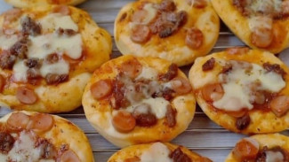 Resep Pizza Mini Anti Gagal, Enak Dan Bikin Perut Nendang