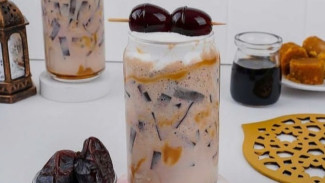 Resep Es Susu Kurma Dango, Minuman Dingin Yang Menyegarkan