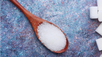 Scrub Gula untuk Bibir Merah Alami