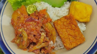 Menu Makan Siang Sederhana, Resep Sayap Ayam Teri Sambal Penyet