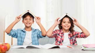Membangkitkan Semangat Belajar Anak, Tips Mengajari Tanpa Memaksa