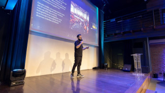 Berani Tampil dan Didengar! Ini 7 Tanda Kamu Siap Jadi Public Speaker Profesional