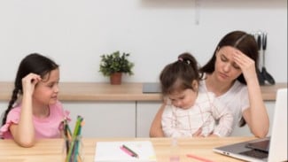 Bikin Hidup Lebih Teratur! 6 Cara Jitu Ibu Rumah Tangga Mengatur Waktu Tanpa Pusing