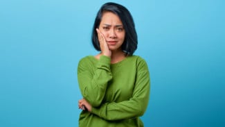 Bisa Nggak Makeup Bikin Wajah Jadi Kusam Permanen?