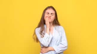 7 Arti Mimpi Gigi Atas Copot, Benarkan Pertanda Duka?