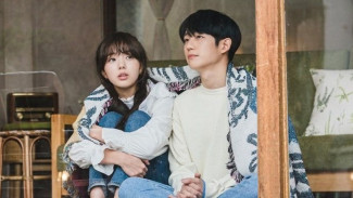 Bikin Hati Hangat dan Susah Move On, 10 Drama Korea Ini Sangat Menyentuh