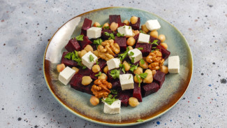 Salad Bit dan Keju? Kombinasi Segar yang Nggak Biasa!