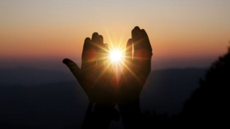 5 Kebiasaan Agar Kita Bisa Hidup Bahagia Dengan Bersyukur