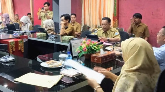 Pendapatan Daerah Jadi Sorotan, Pemkab Lobar Siap Genjot Retribusi dan Pajak