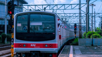 10 Arti Mimpi Ketinggalan Kereta, Pertanda Peluang Hilang?