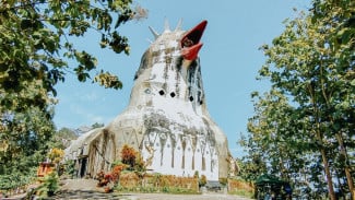 Pesona Wisata Religi dan Keindahan Alam Gereja Ayam Bukit Rhema Magelang