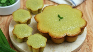Bolu Kemojo, Kue Legendaris Riau yang Wajib Kamu Coba