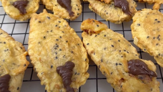 Resep Pisang Wijen Coklat Lumer Camilan Viral yang Nagih Untuk Keluarga