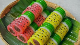 Resep Kue Nagasari Gulung Kekinian, Penuh Warna Dan Rasanya Bisa Bikin Ceria
