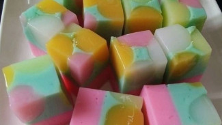 Resep Puding Jelly Polkadot, Dessert Spesial