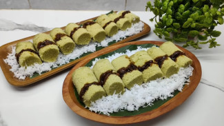 Resep Otentik Kue Putu Daun Pisang, Nikmatnya Aroma Tradisional