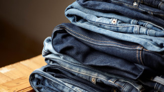 7 Cara Kreatif Manfaatkan Jeans Lama yang Sudah Tak Terpakai