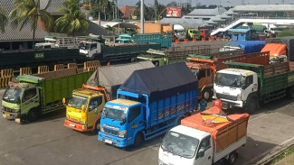 Kendaraan Menuju Pelabuhan Gilimanuk Terjebak Antrian Panjang, Sopir Keluhkan Pelayanan Penyebrangan