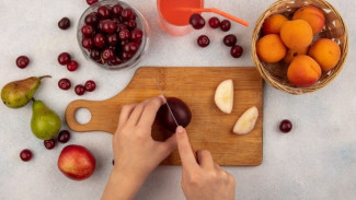 10 Rekomendasi Buah yang Baik Untuk Penderita PCOS, Aneka Berry Hingga Melon dan Mangga