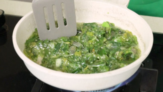 Tips Membuat Sambal Ijo Tidak Hitam dan Pahit dari Chef Devina Hermawan