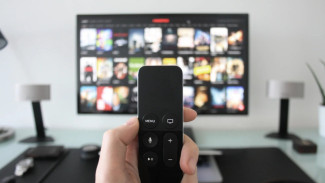 Apa Itu Smart TV dan Apa Bedanya dengan TV Biasa?