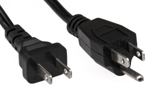 Mengapa Perangkat Elektronik Tidak Boleh Overload Colokan?