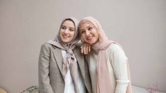 4 Tips Rahasia Rambut Sehat dan Berkilau untuk Perempuan Berhijab