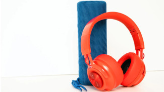 6 Trik Agar Daya Baterai Bluetooth Speaker Tahan Lama