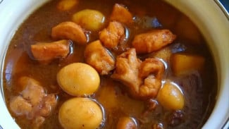 Bingung Masak Apa? Coba Resep Semur Tahu Telur Praktis Ini Dijamin Keluarga Suka