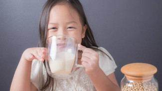 5 Manfaat Susu Soya, Alternatif untuk Bayi Alergi Susu Sapi