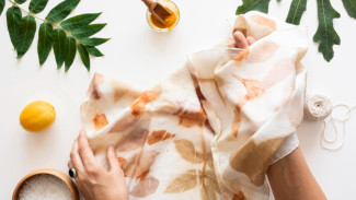 Tips Mencuci Hijab Kesayangan Anti Koyak, Anti Kusut, dan Warnanya Tetap Cerah