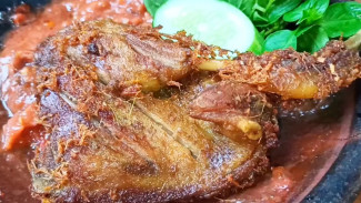 Resep Bebek Goreng dengan Dagingnya yang Empuk dan Enak