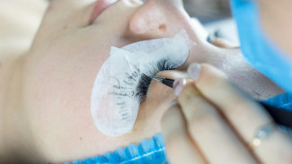 5 Penyebab Bulu Mata Rontok Dari Pemasangan Eyelash Hingga Kekurangan Vitamin