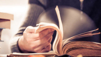 Baca Cepat Bukan Sekadar Ngebut! Ini Trik dan Manfaatnya