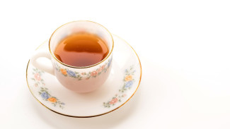 Ketahui Bahaya Minum Teh untuk Kesehatan Si Kecil