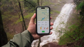 Mau Naik Gunung? 7 Aplikasi Ini Bikin Pendakian Lebih Aman dan Seru!