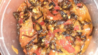 Sambal Jamur Kuping yang Pedasnya Nampol, Teksturnya Unik
